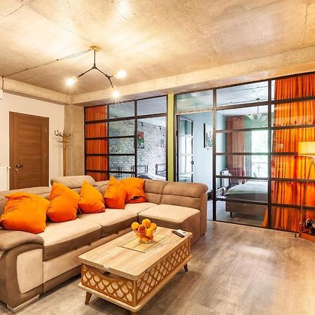 קוטאיסי Veli Group Apartment Near White Bridge ° מראה חיצוני תמונה