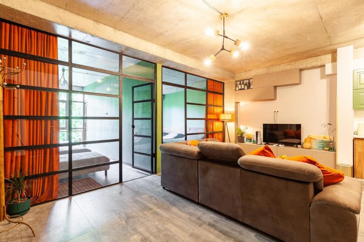 קוטאיסי Veli Group Apartment Near White Bridge ° מראה חיצוני תמונה