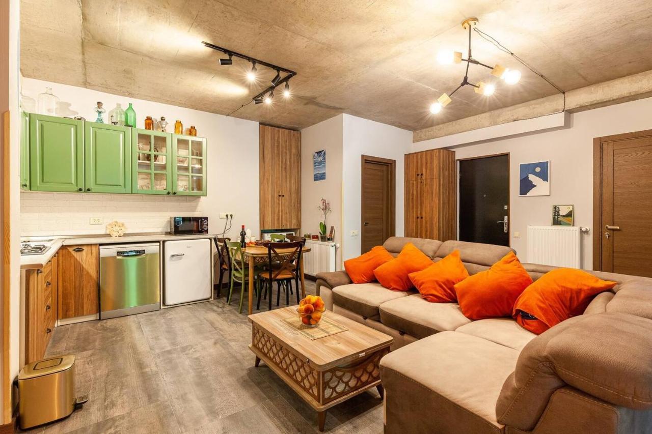 קוטאיסי Veli Group Apartment Near White Bridge ° מראה חיצוני תמונה