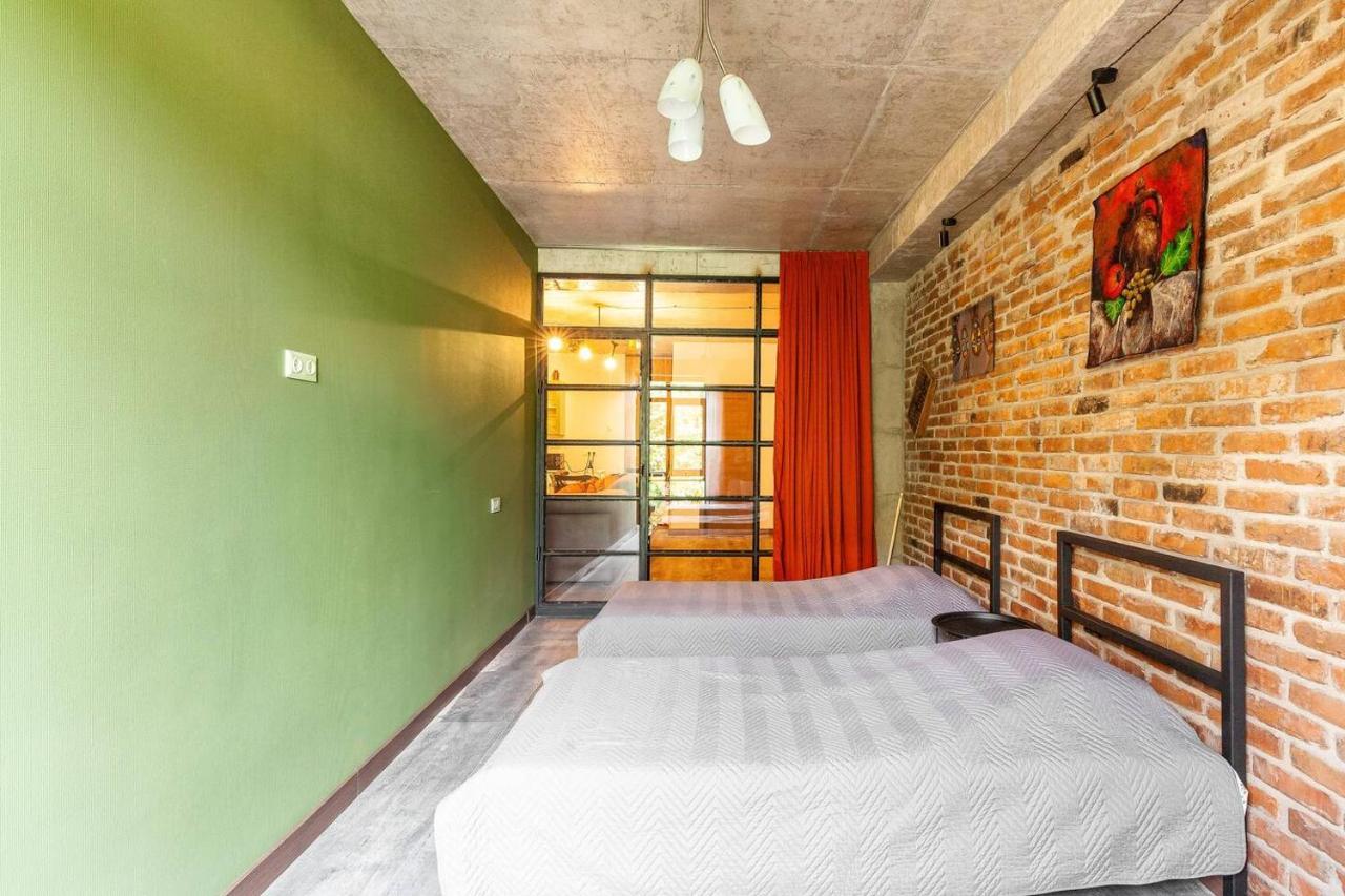 קוטאיסי Veli Group Apartment Near White Bridge ° מראה חיצוני תמונה
